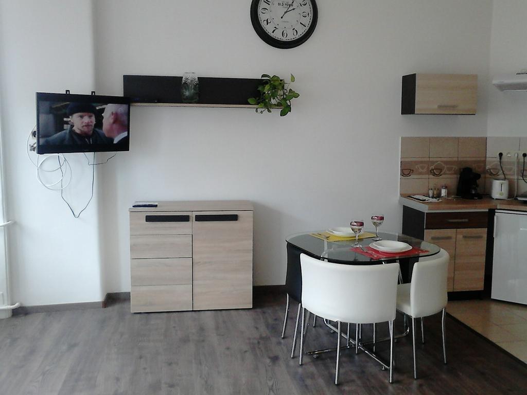 Next Door Apartment Budapest Habitación foto